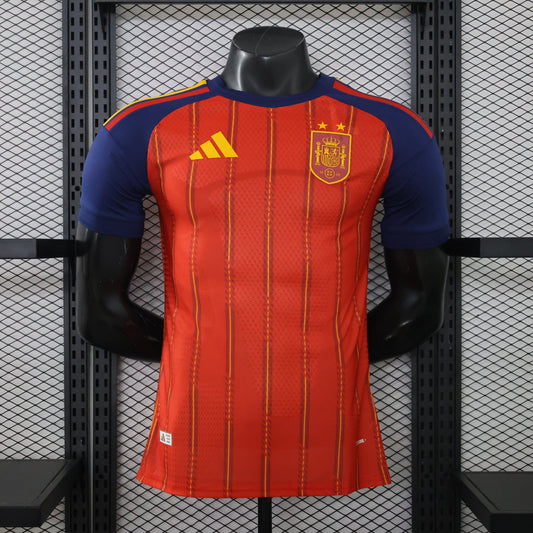 Maglia Spagna Home 2022 – dettaglio stemma RFEF e stelle