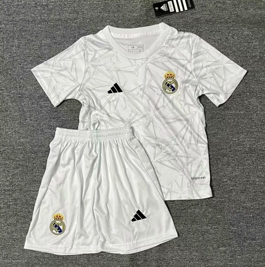Real Madrid Kids 2024/25