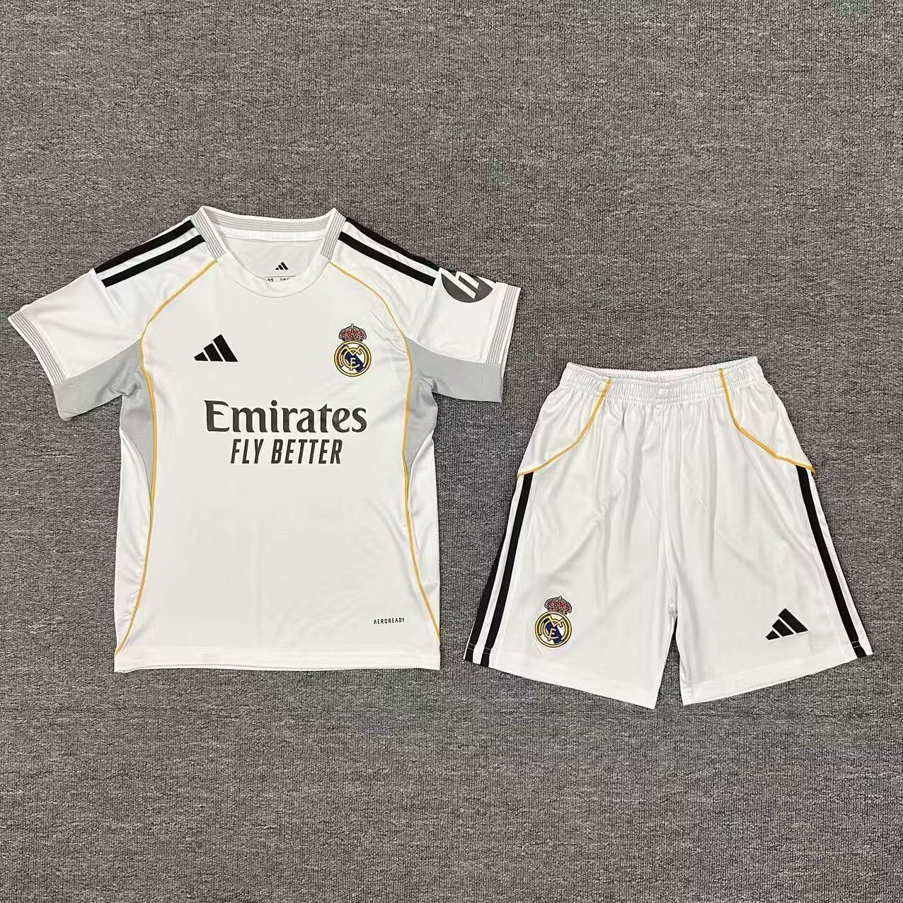 Real Madrid Kids 2024/25